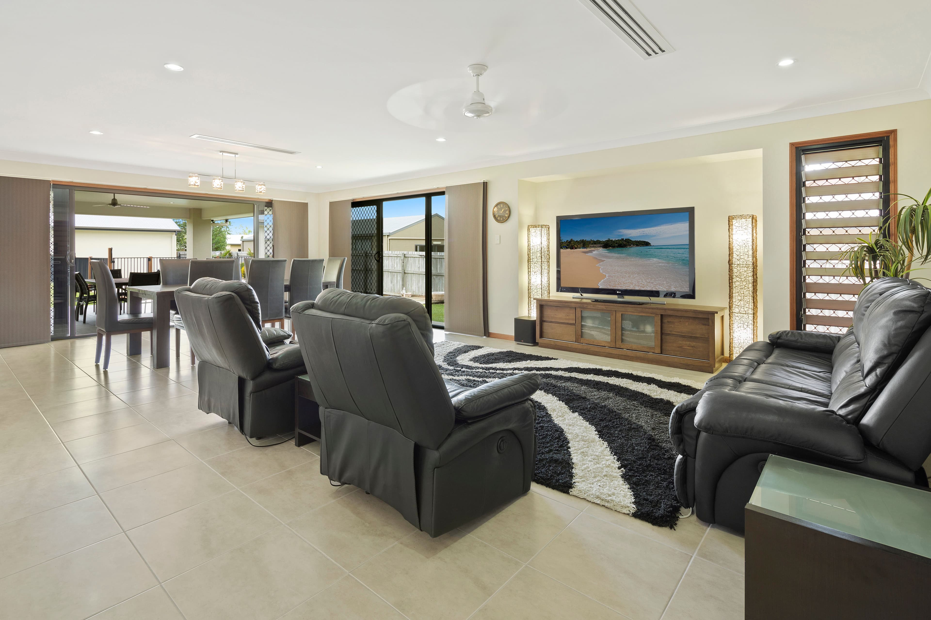 5 Henderson Street, Cannonvale QLD 4802, Cannonvale - Thumbnail 2