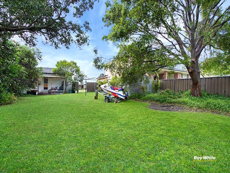 60 Fairview Avenue, Engadine NSW 2233, Engadine - Thumbnail 5