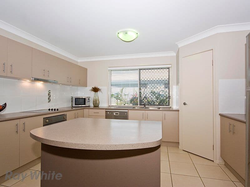 13 Uluru Place, FOREST LAKE QLD 4078, Forest Lake - Thumbnail 4