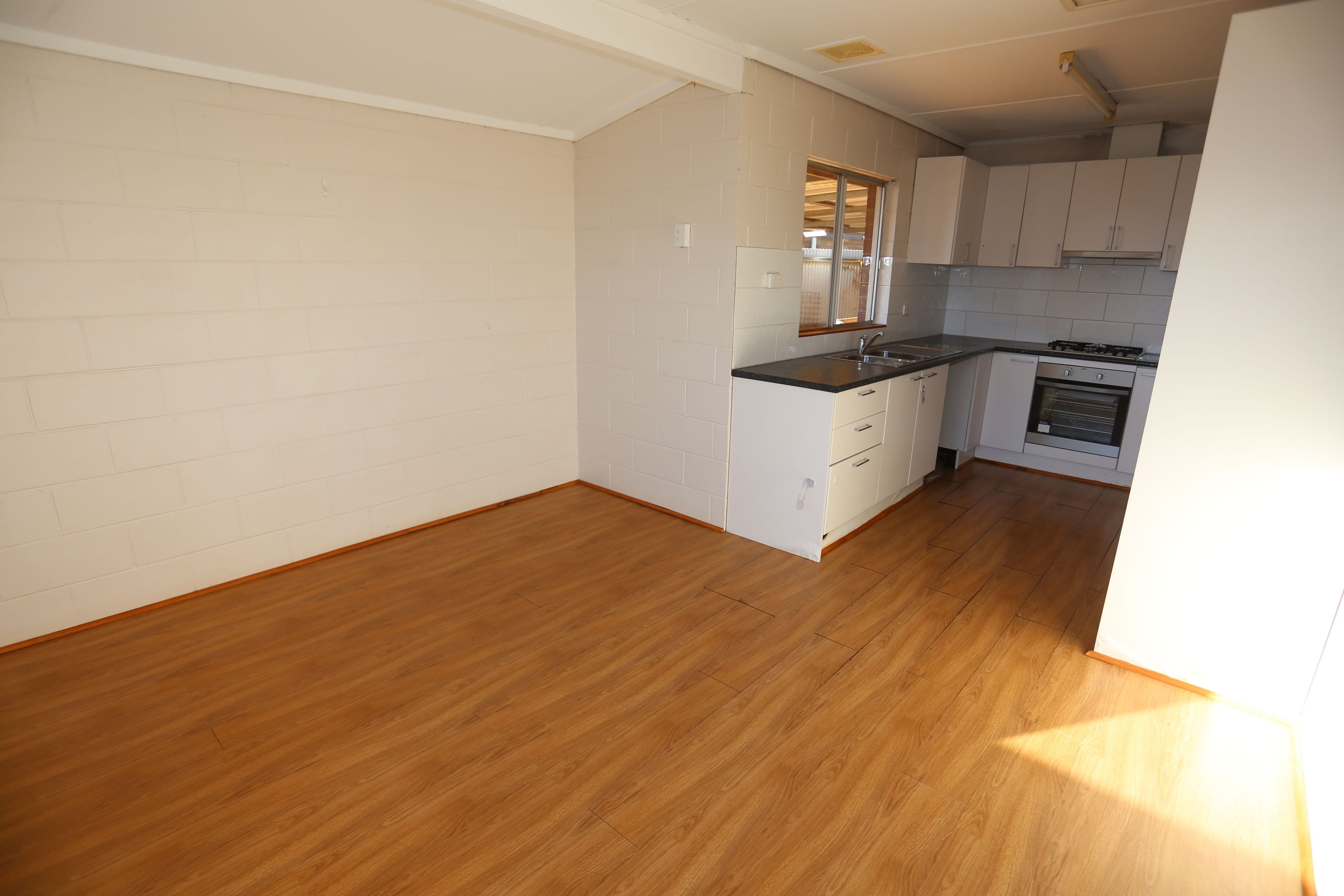 39 Pittosporum Street, Kambalda West WA 6442, Kambalda West - Thumbnail 3