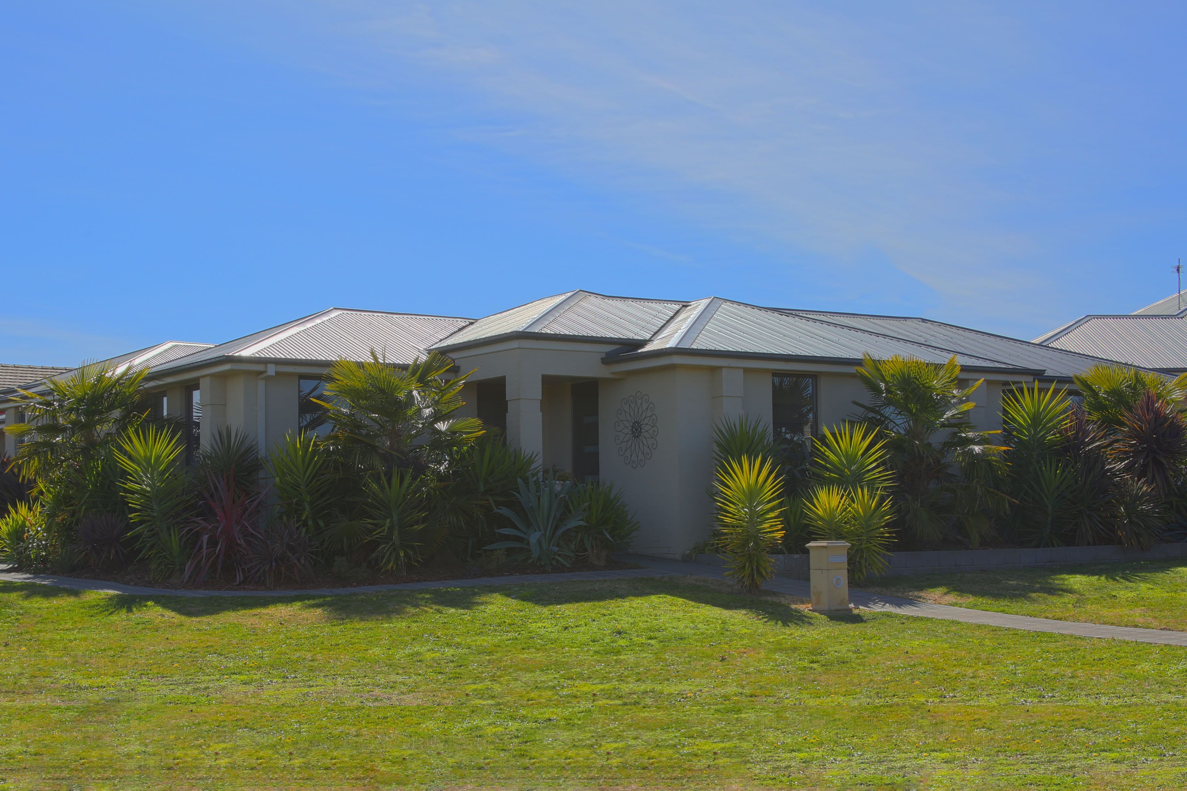1 Stewart Close, Orange - Image 1