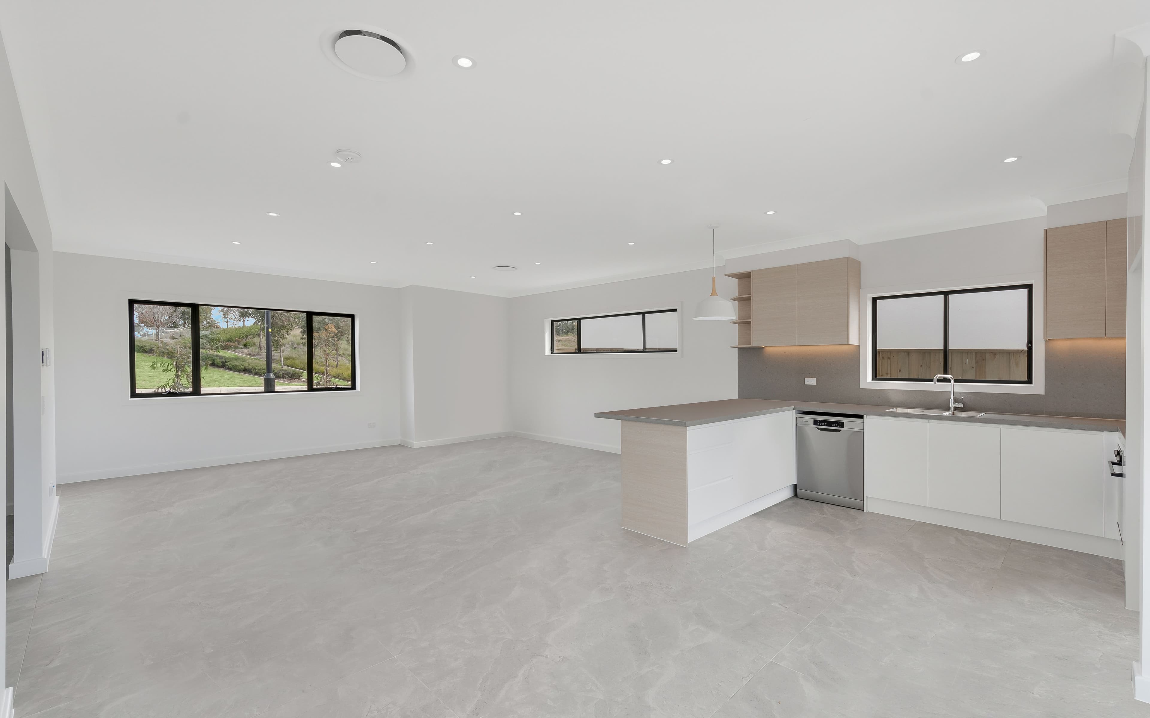 20A Mahoney Drive, Campbelltown NSW 2560, Campbelltown - Thumbnail 3