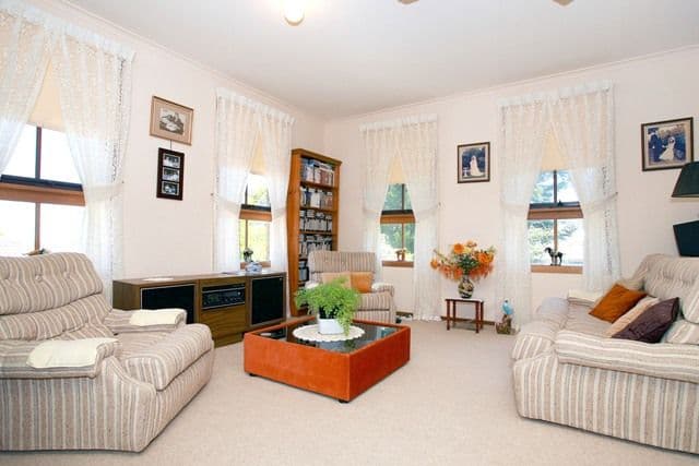 21 Patrick Street, Beachmere, QLD, 4510, Beachmere - Thumbnail 4