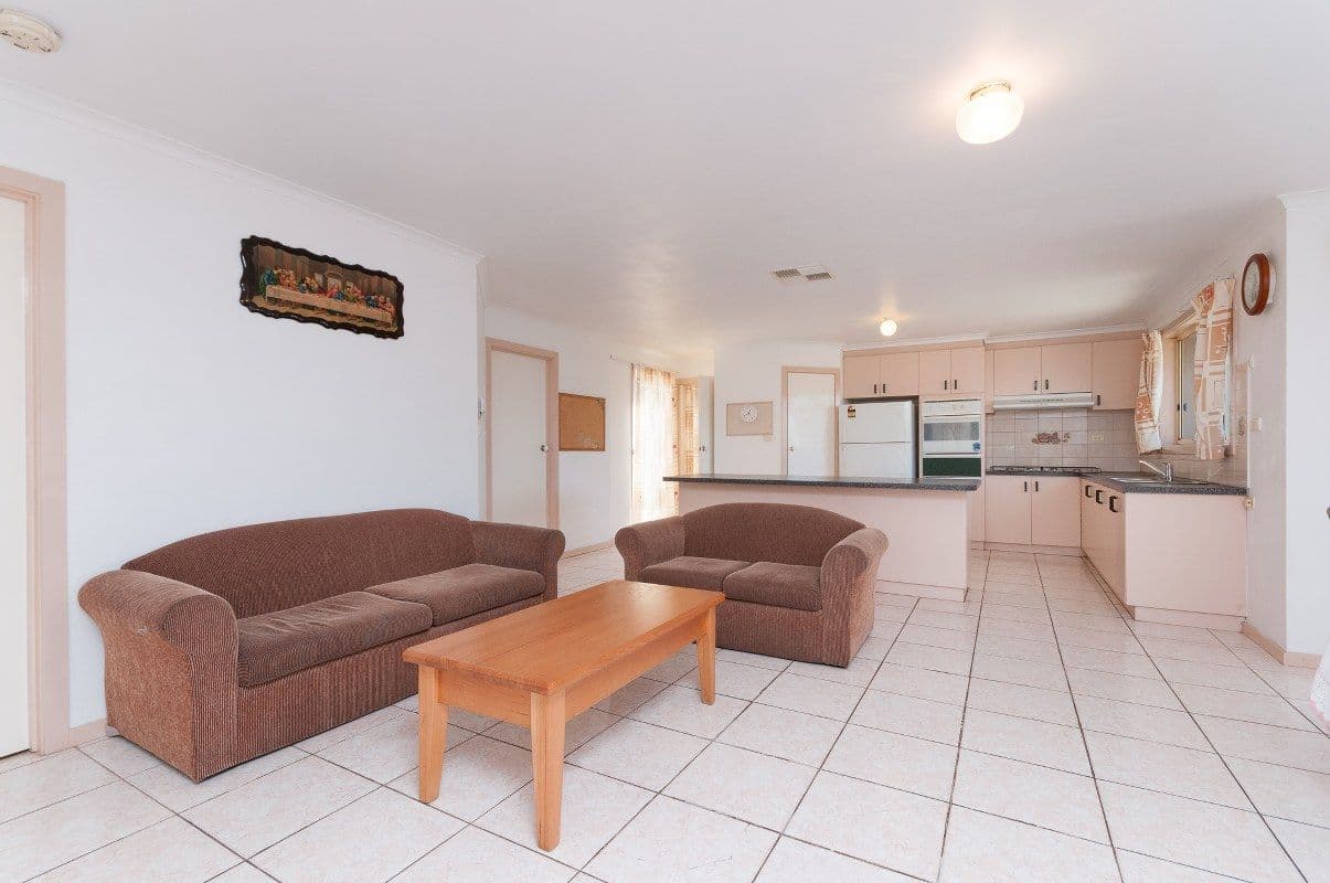 20 Woodworth Court, ROXBURGH PARK VIC 3064, Roxburgh Park - Thumbnail 4