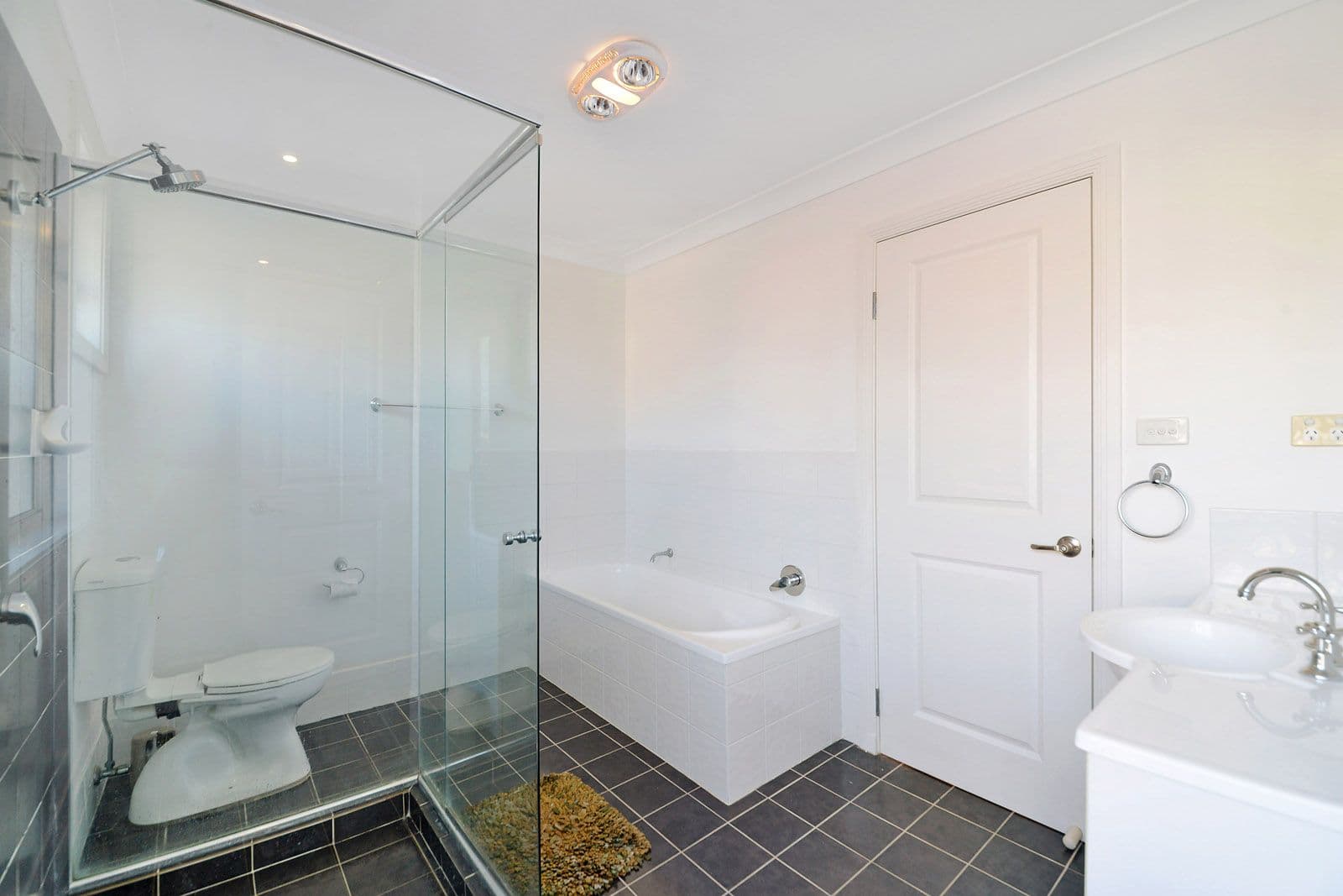 12 Castleford Terrace, Stanhope Gardens - Thumbnail 5