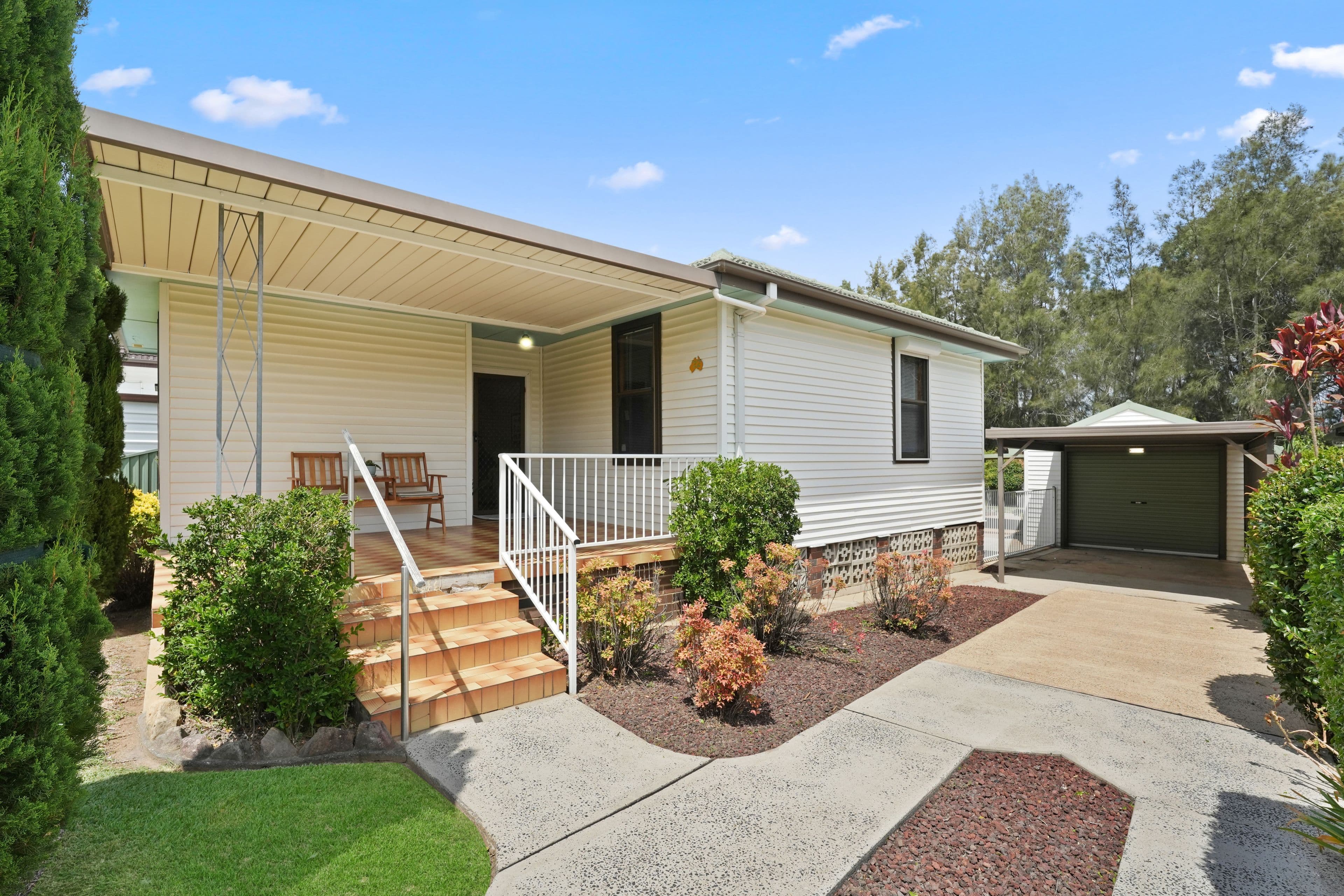 22 Anne Avenue, Seven Hills NSW 2147, Seven Hills - Thumbnail 2