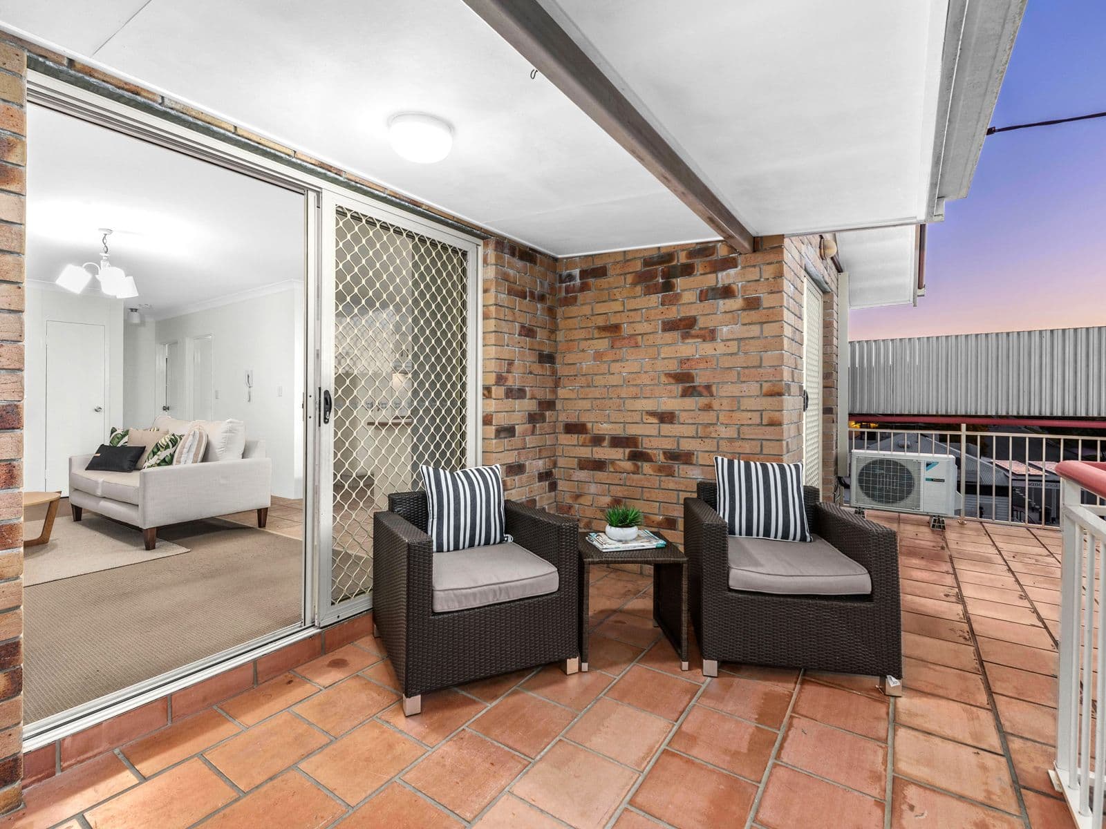 30 Noela Street, Coorparoo QLD 4151, Coorparoo - Thumbnail 2