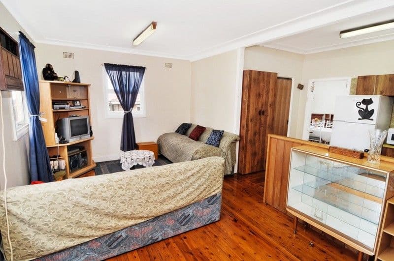 19 Willunga Avenue, EARLWOOD NSW 2206, Earlwood - Thumbnail 2