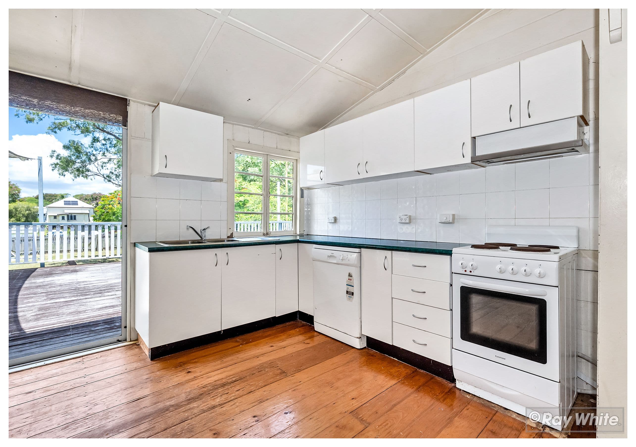 357 Murray Street, Depot Hill QLD 4700, Depot Hill - Thumbnail 2