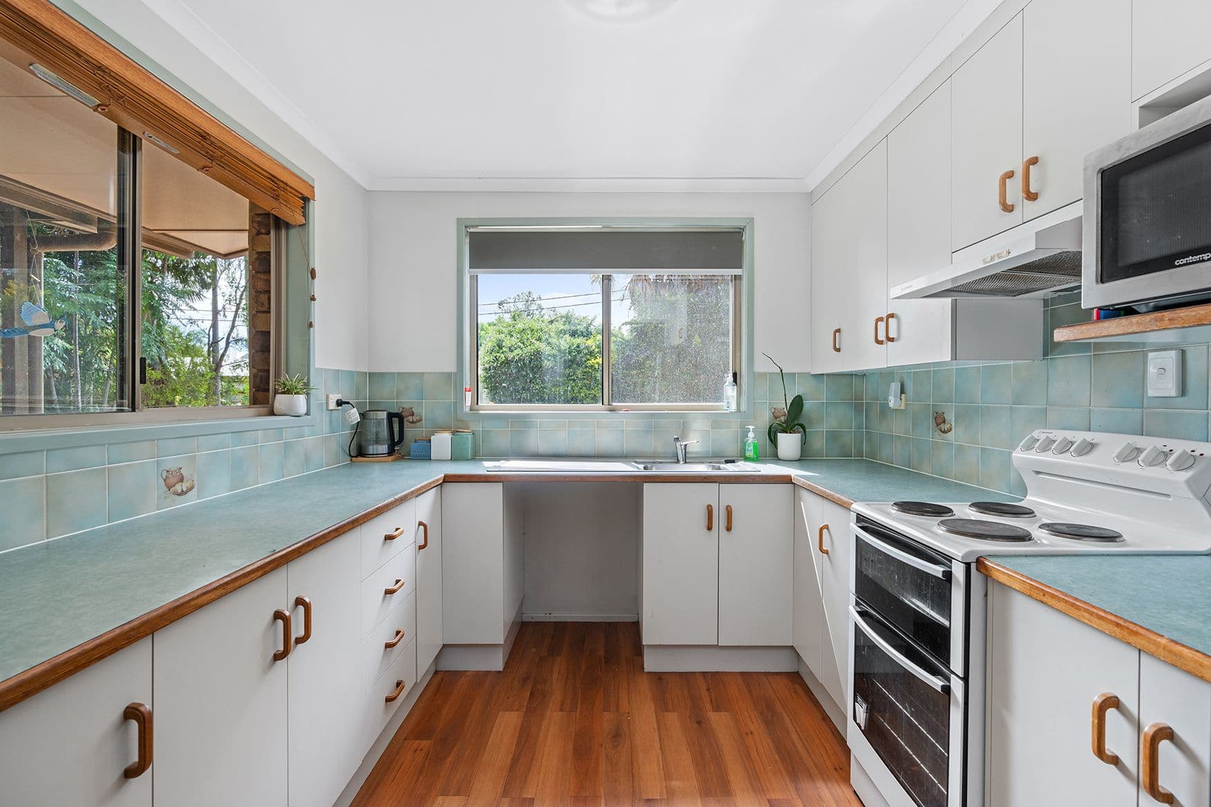 1 Edmonston Drive, Emerald QLD 4720, Emerald - Thumbnail 4
