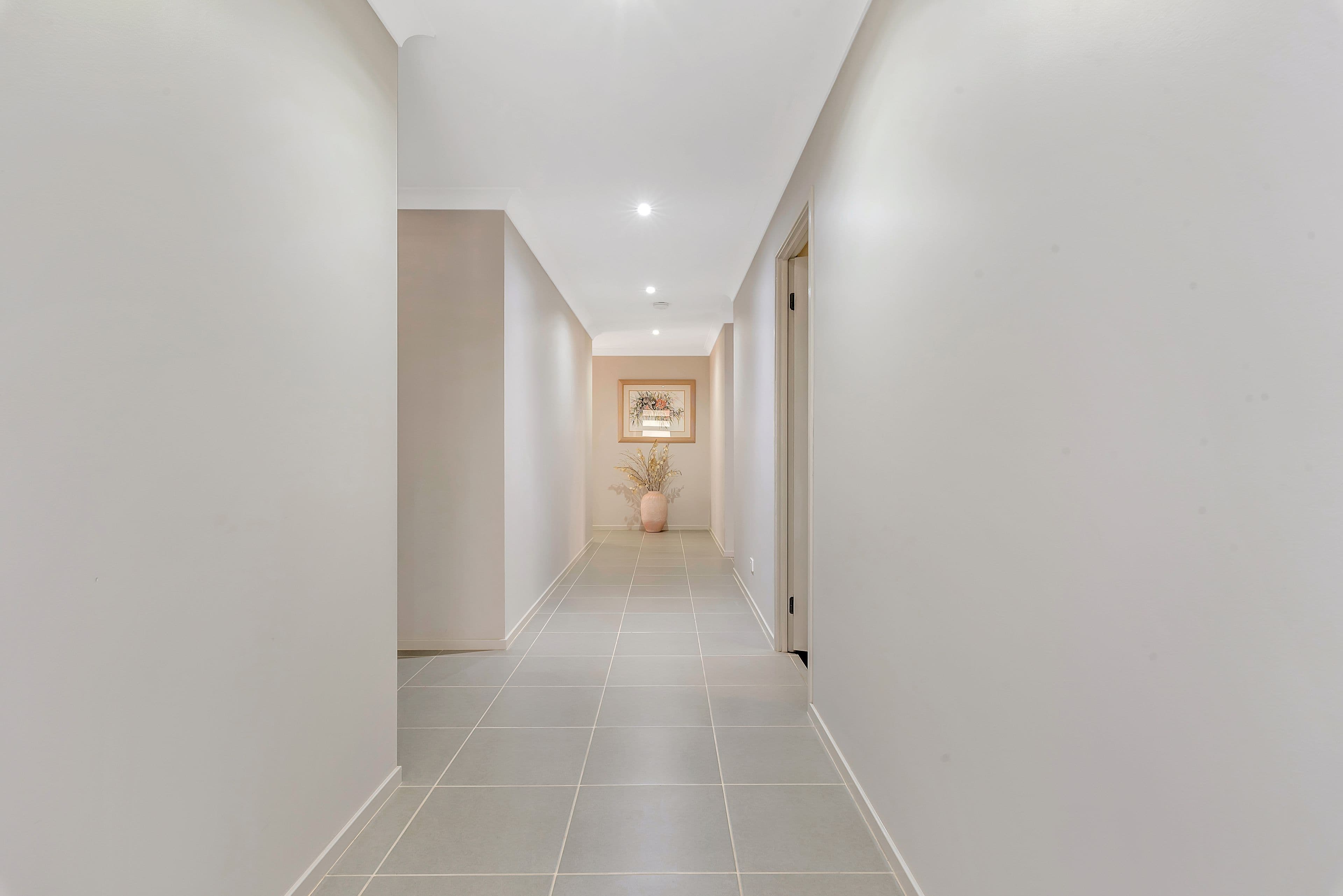 27 Thomas Hassall Avenue, Middleton Grange - Thumbnail 2