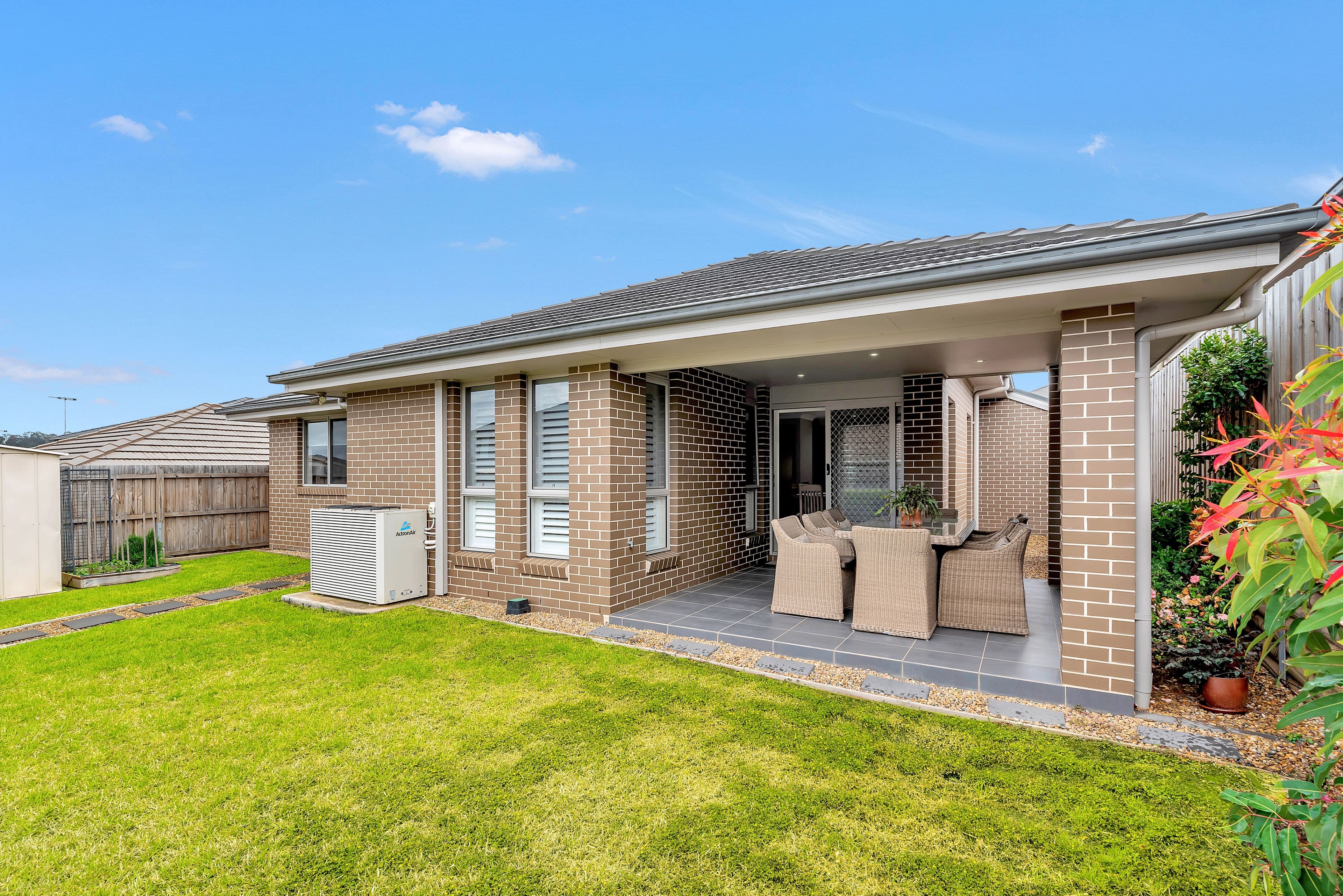 27 Thomas Hassall Avenue, Middleton Grange - Thumbnail 7