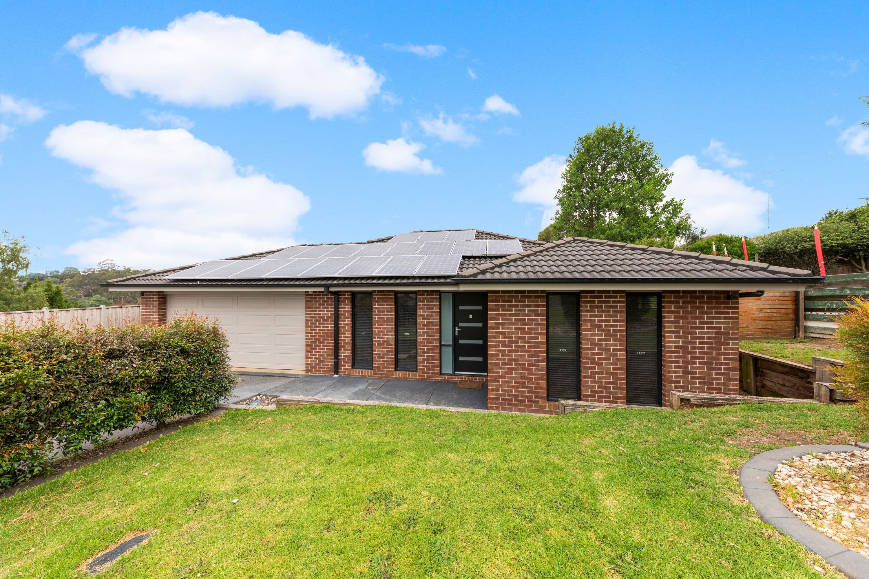 4 Monica Drive, Drouin VIC 3818, Drouin - Thumbnail 2