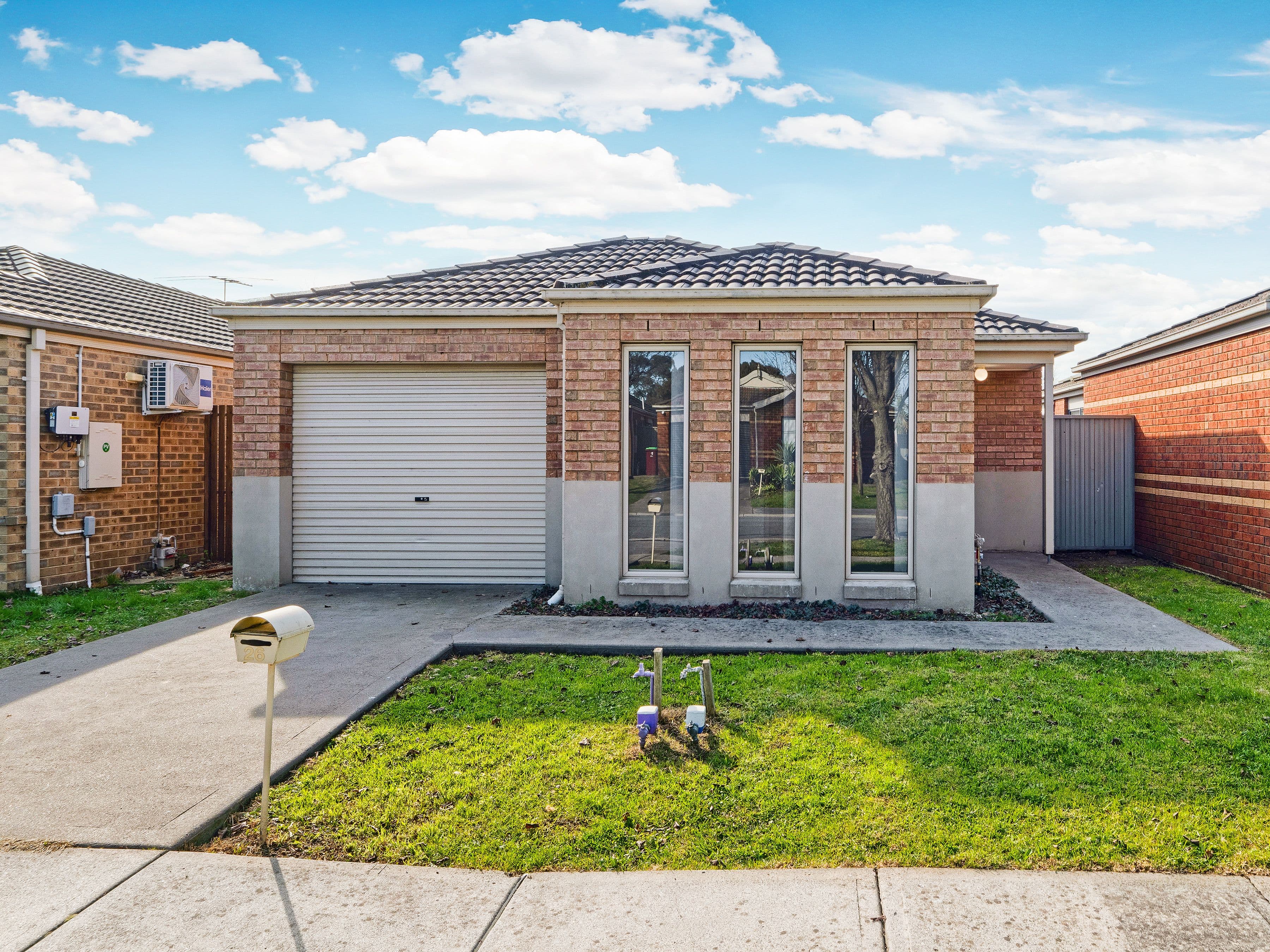 26 Mossman Drive, Cranbourne East VIC 3977, Cranbourne East - Image 1