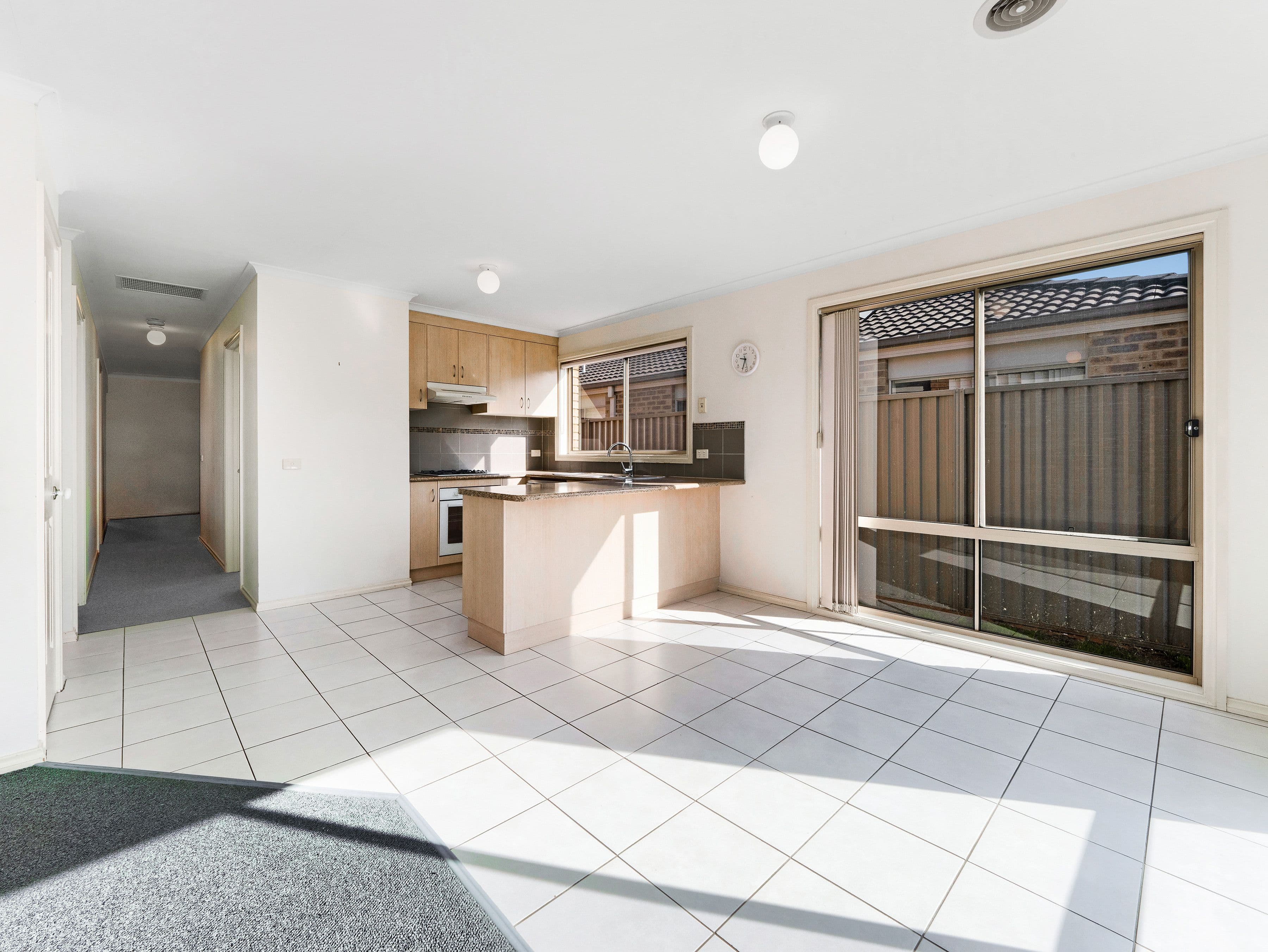 26 Mossman Drive, Cranbourne East VIC 3977, Cranbourne East - Thumbnail 5