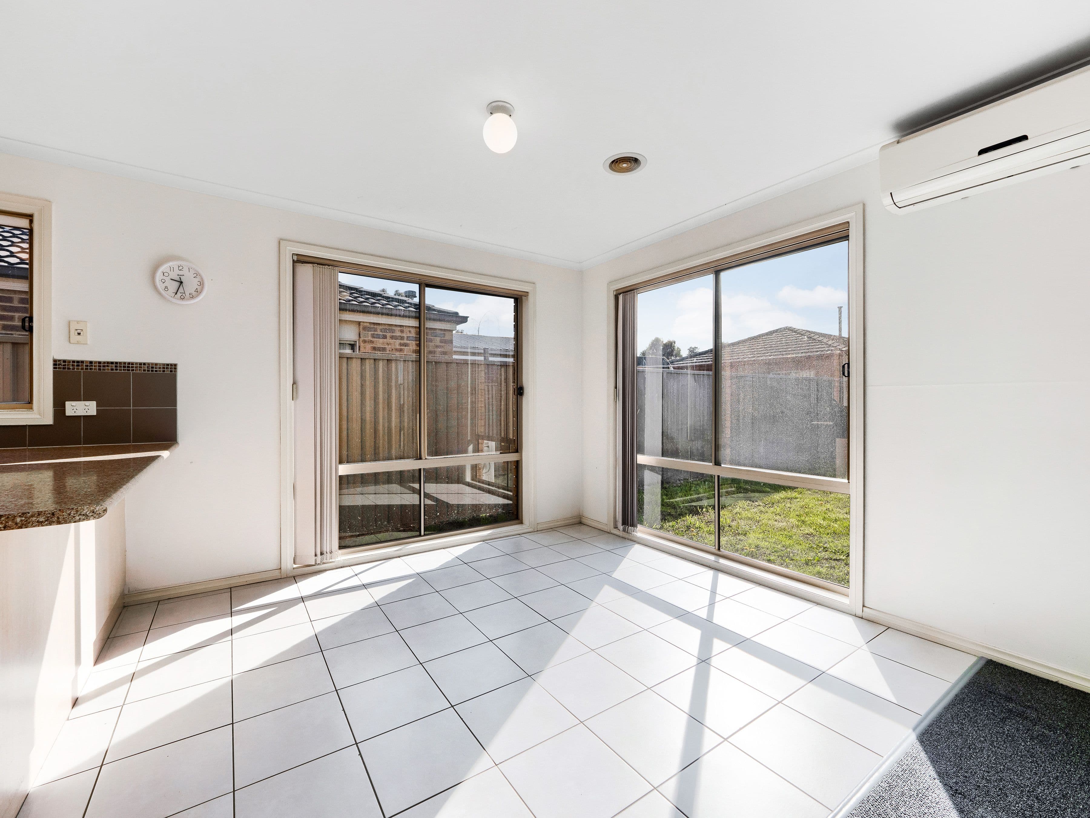 26 Mossman Drive, Cranbourne East VIC 3977, Cranbourne East - Thumbnail 6
