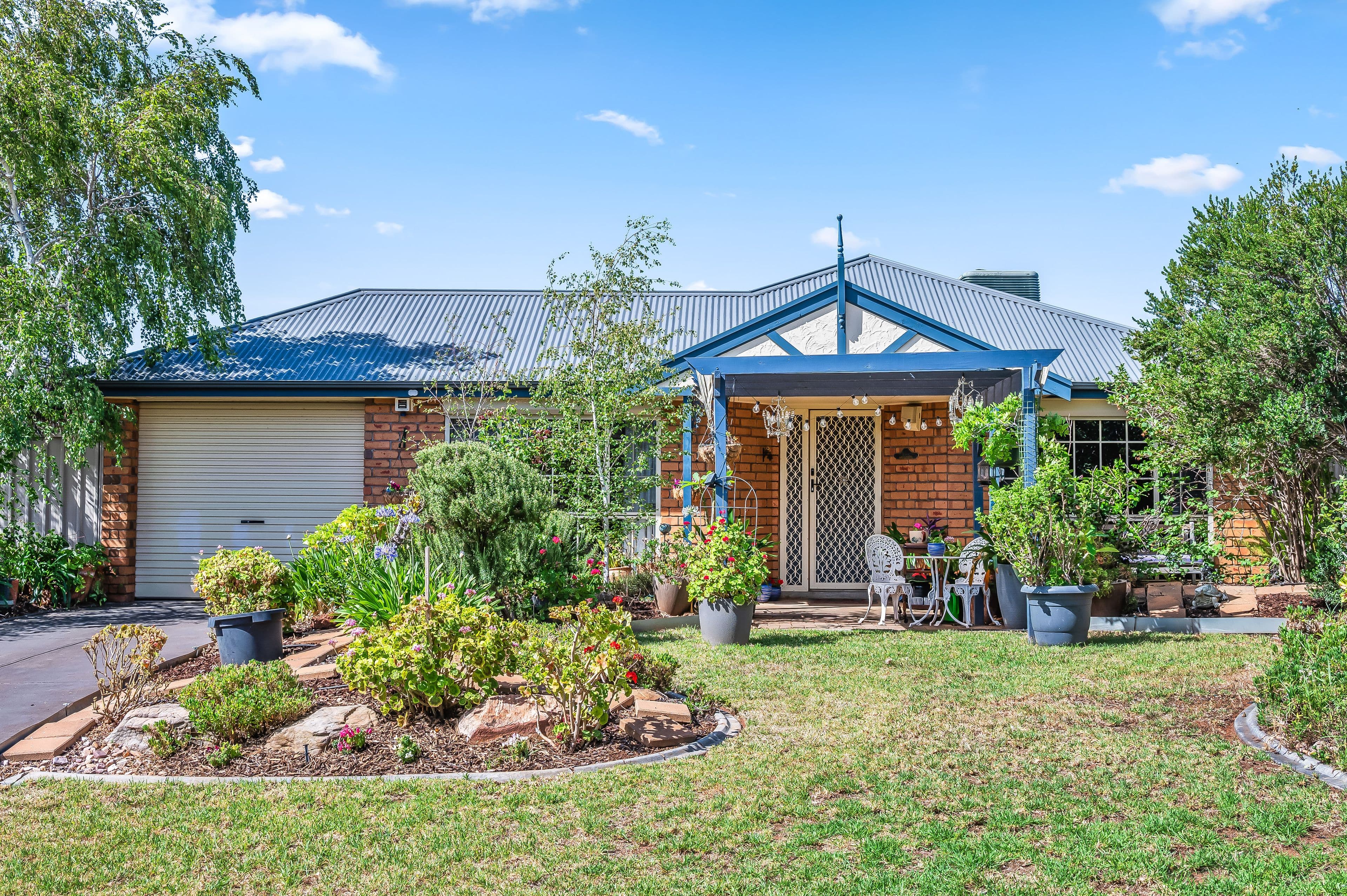 33 Magnolia Crescent, Craigmore SA 5114, Craigmore - Image 1