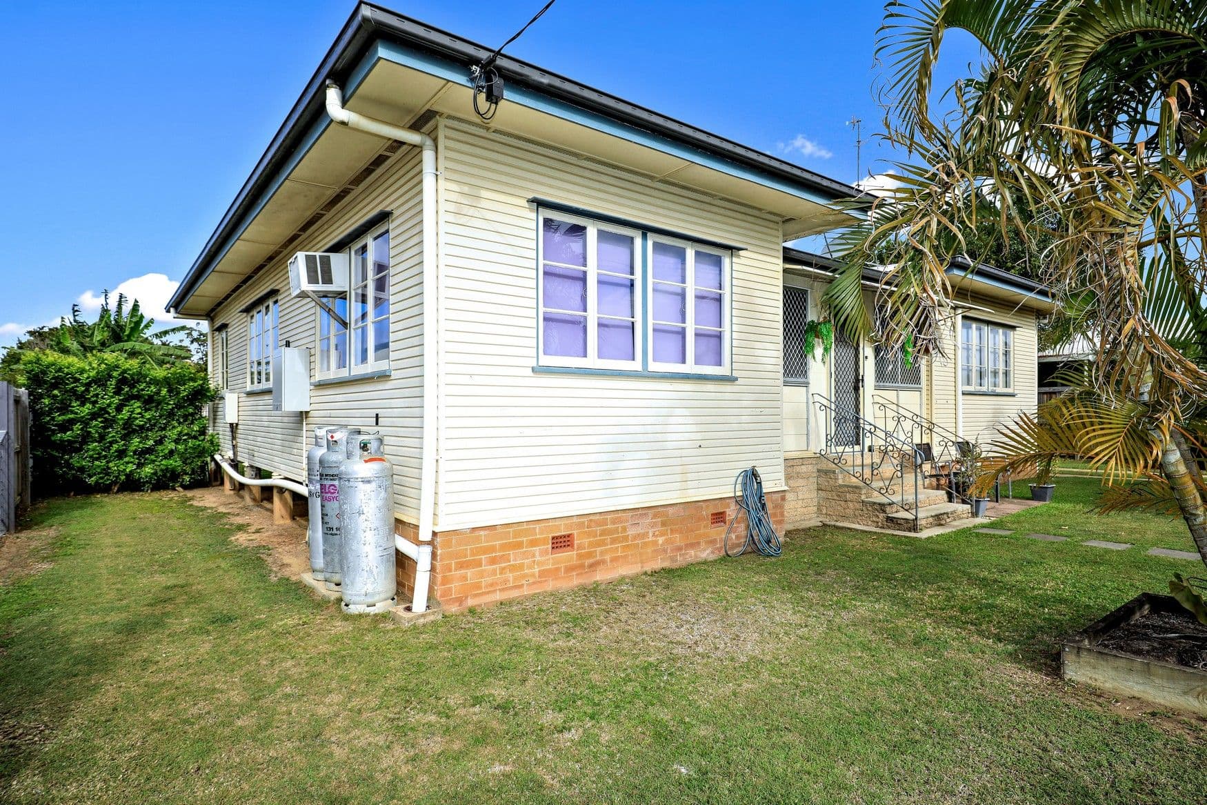 11 Spence Street, Svensson Heights QLD 4670, Svensson Heights - Thumbnail 3