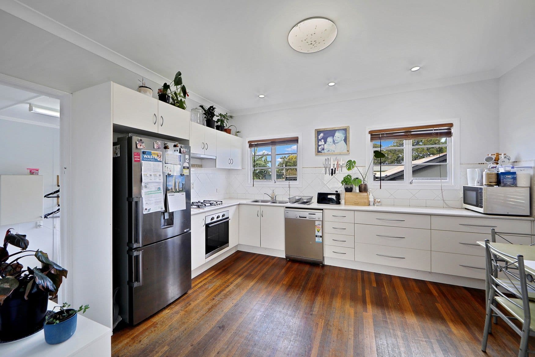 11 Spence Street, Svensson Heights QLD 4670, Svensson Heights - Thumbnail 6