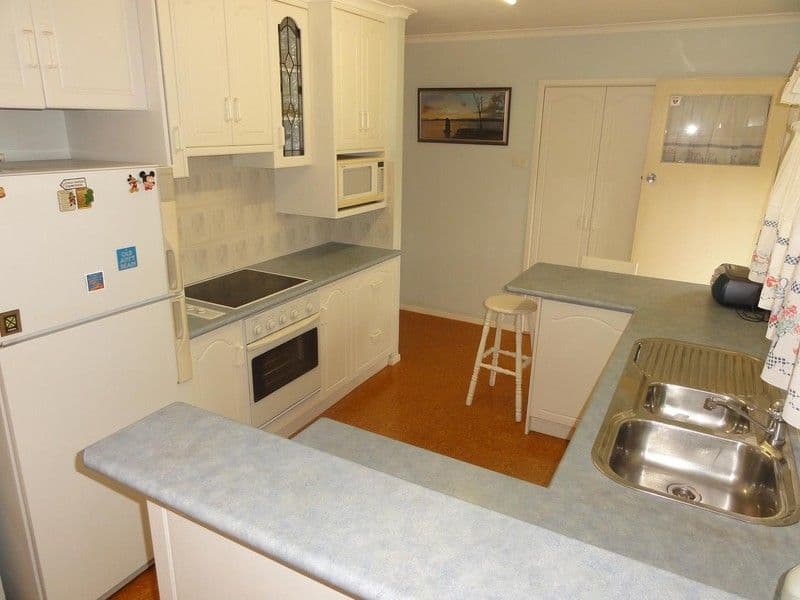 1 Vienna Place, WISHART QLD 4122, Wishart - Thumbnail 4