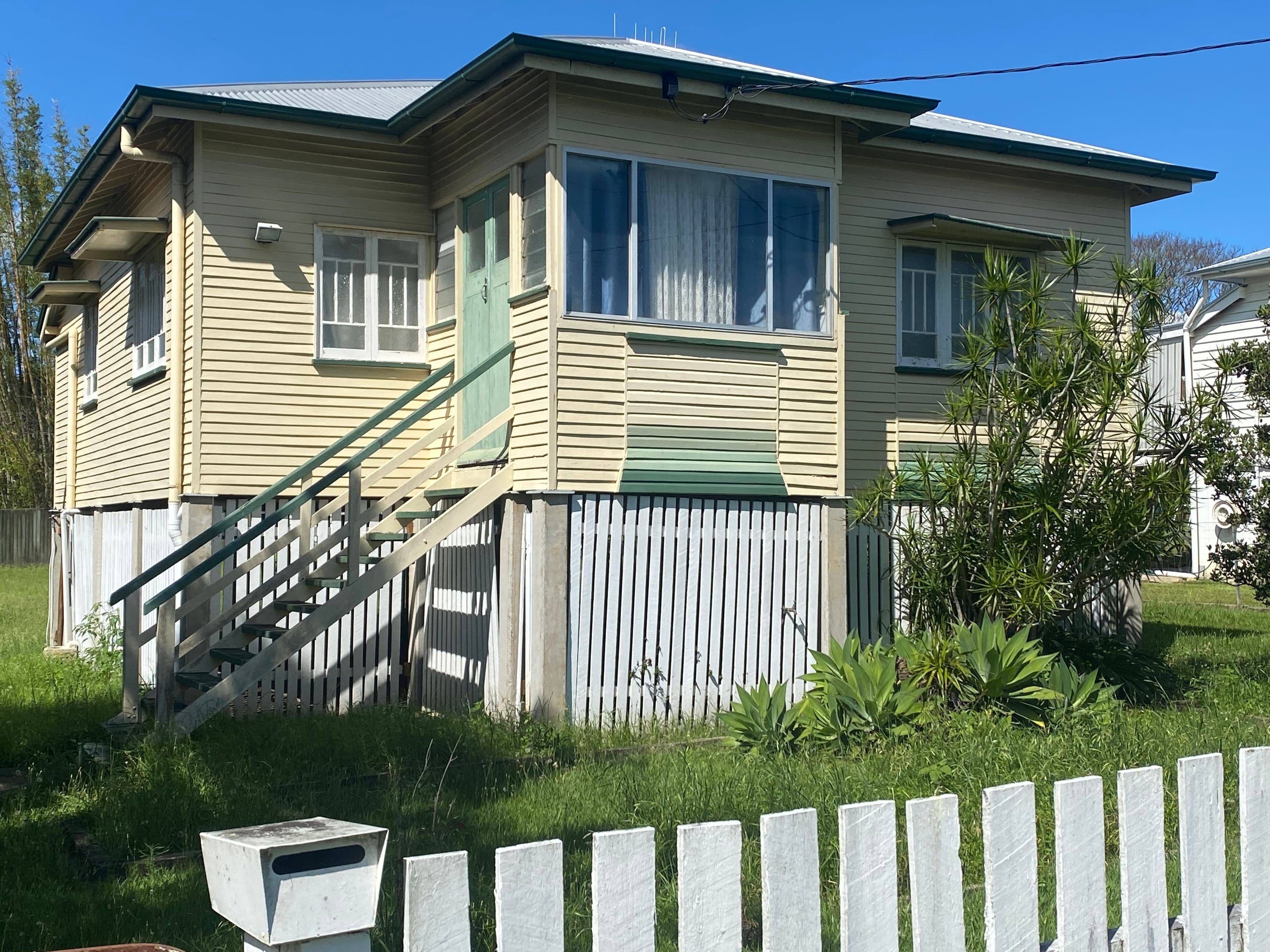 8 Pearson Street, Granville QLD 4650, Granville - Image 1