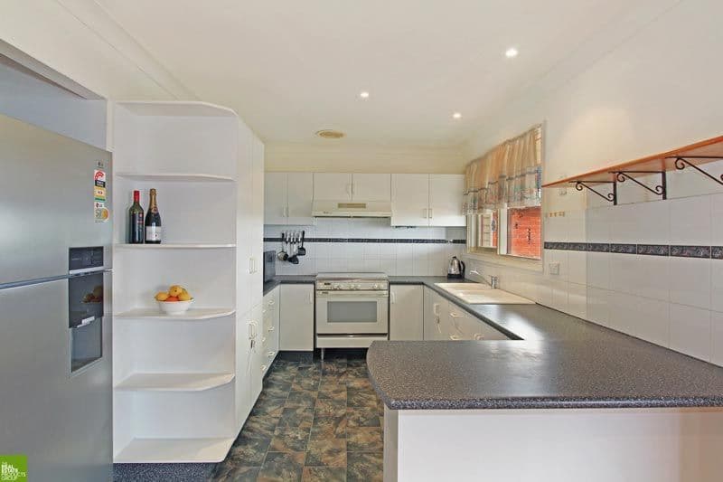 16 Hogan Avenue, MOUNT WARRIGAL NSW 2528, Mount Warrigal - Thumbnail 7