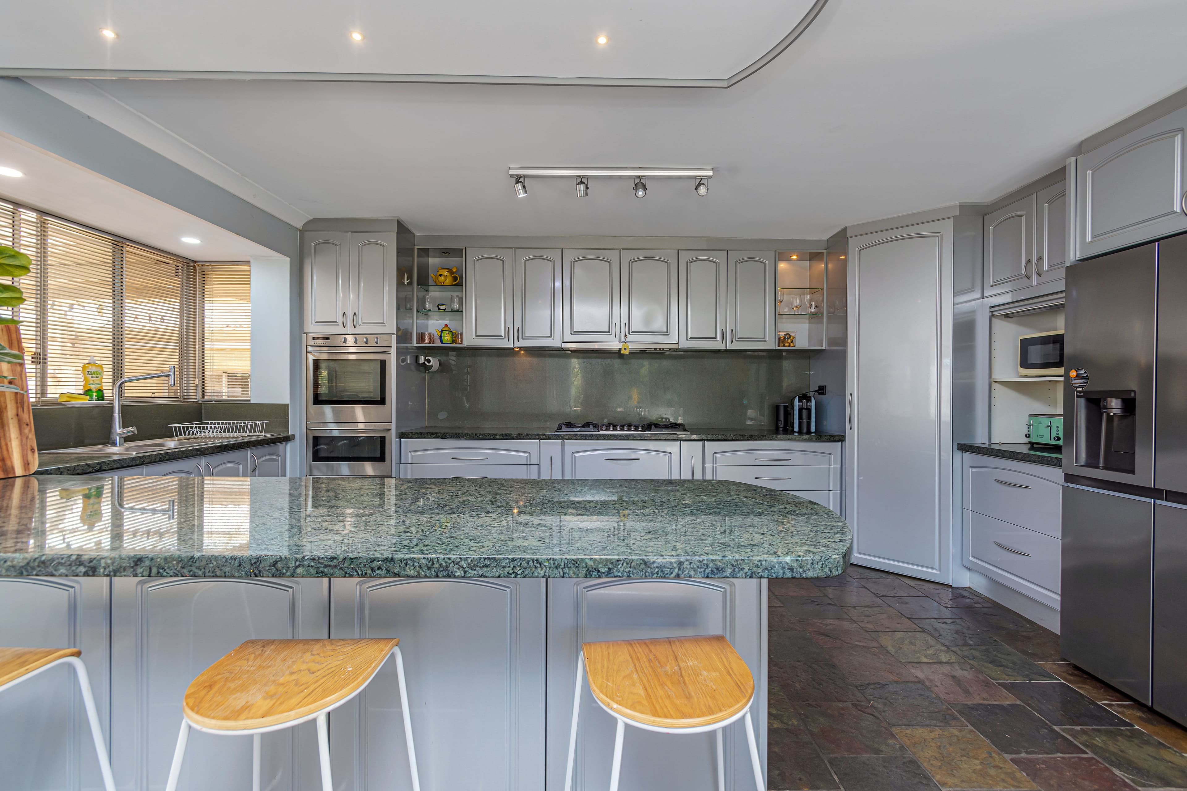 1 Yallambee Crescent, Wanneroo WA 6065, Wanneroo - Thumbnail 6