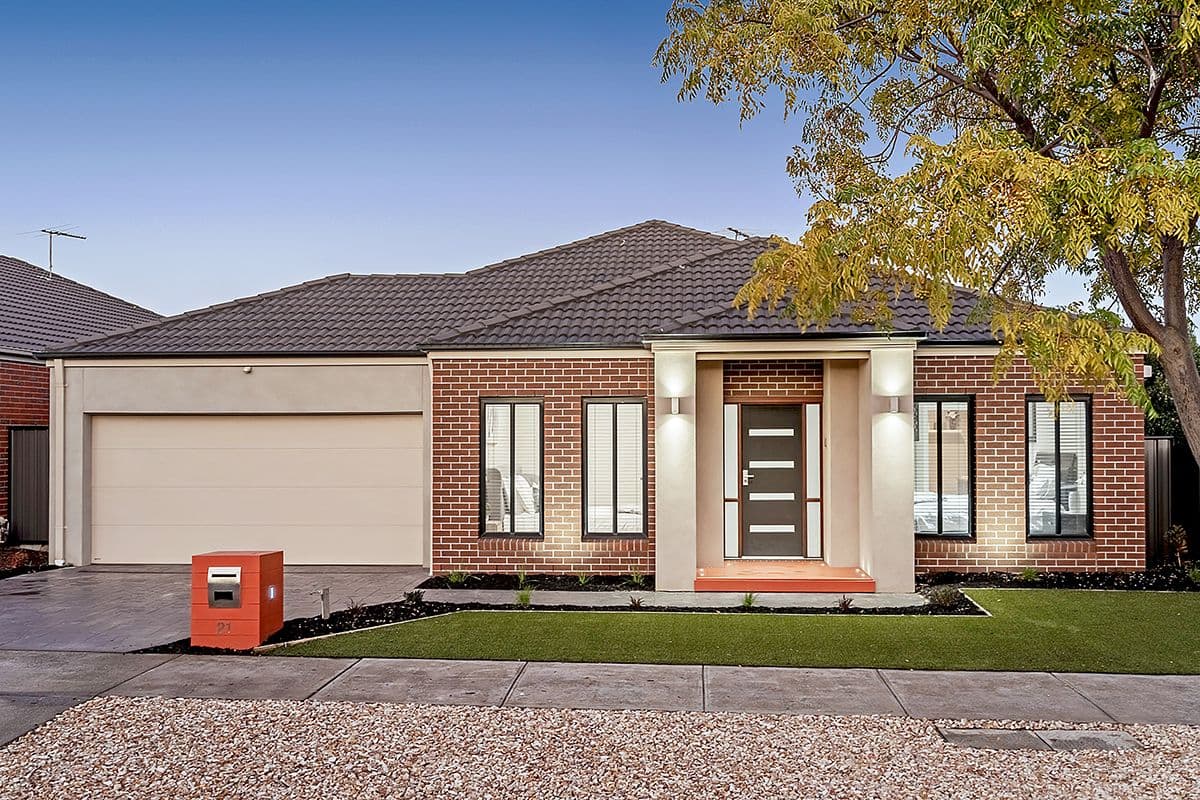 21 Perth Street, Craigieburn VIC 3064, Craigieburn - Image 1