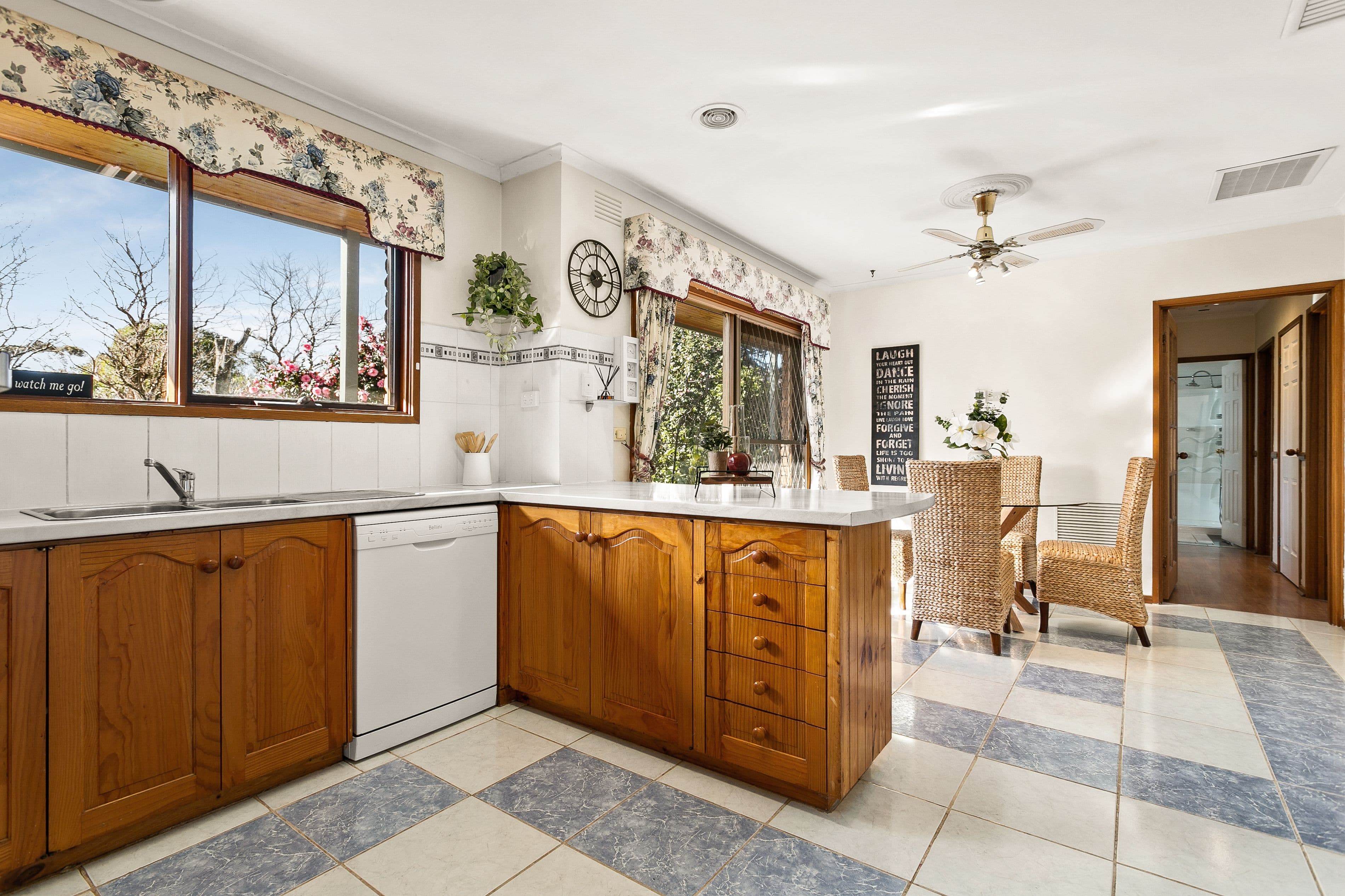 4 Ann Crescent, Pakenham VIC 3810, Pakenham - Thumbnail 4