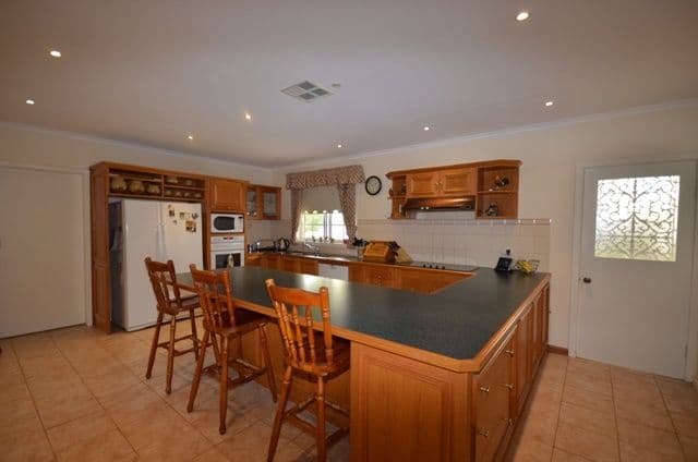29 St Just Street, BURRA SA 5417, Burra - Thumbnail 4