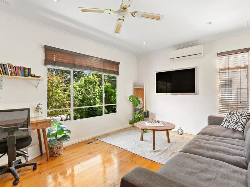 24 Melinga Crescent, Chadstone VIC 3148, Chadstone - Thumbnail 2