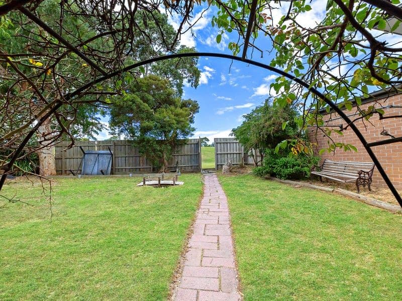 24 Melinga Crescent, Chadstone VIC 3148, Chadstone - Thumbnail 7