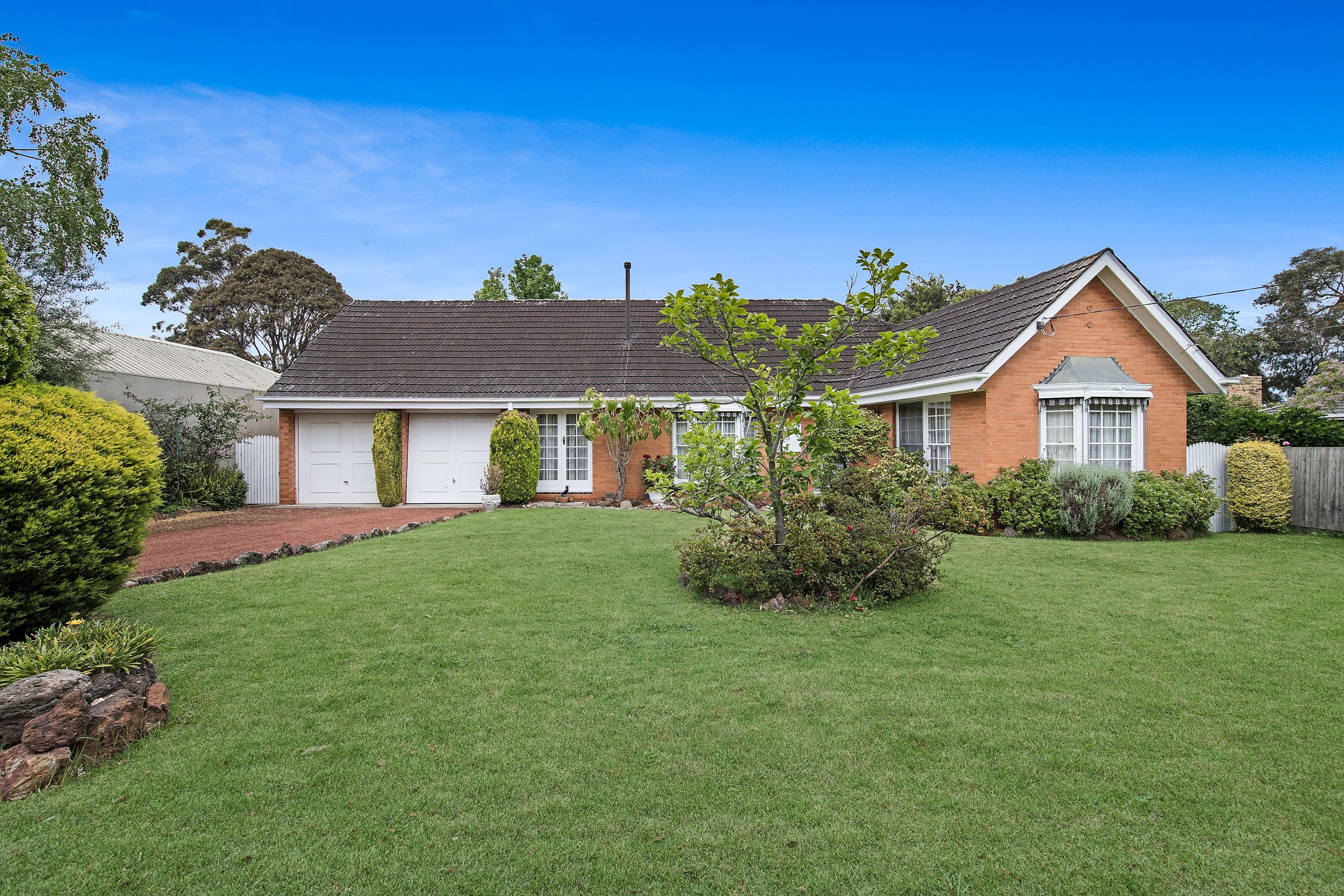 8 Eric Court, Wheelers Hill VIC 3150, Wheelers Hill - Image 1