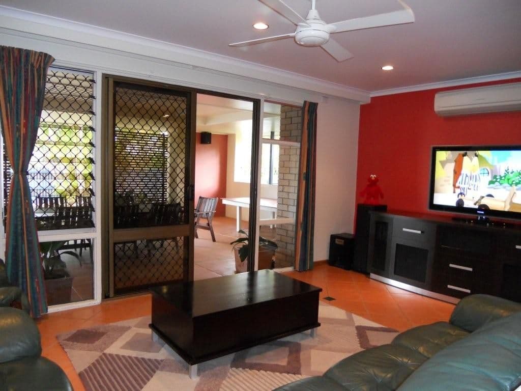 28  Barnfield Drive, ANDERGROVE QLD 4740, Andergrove - Thumbnail 2