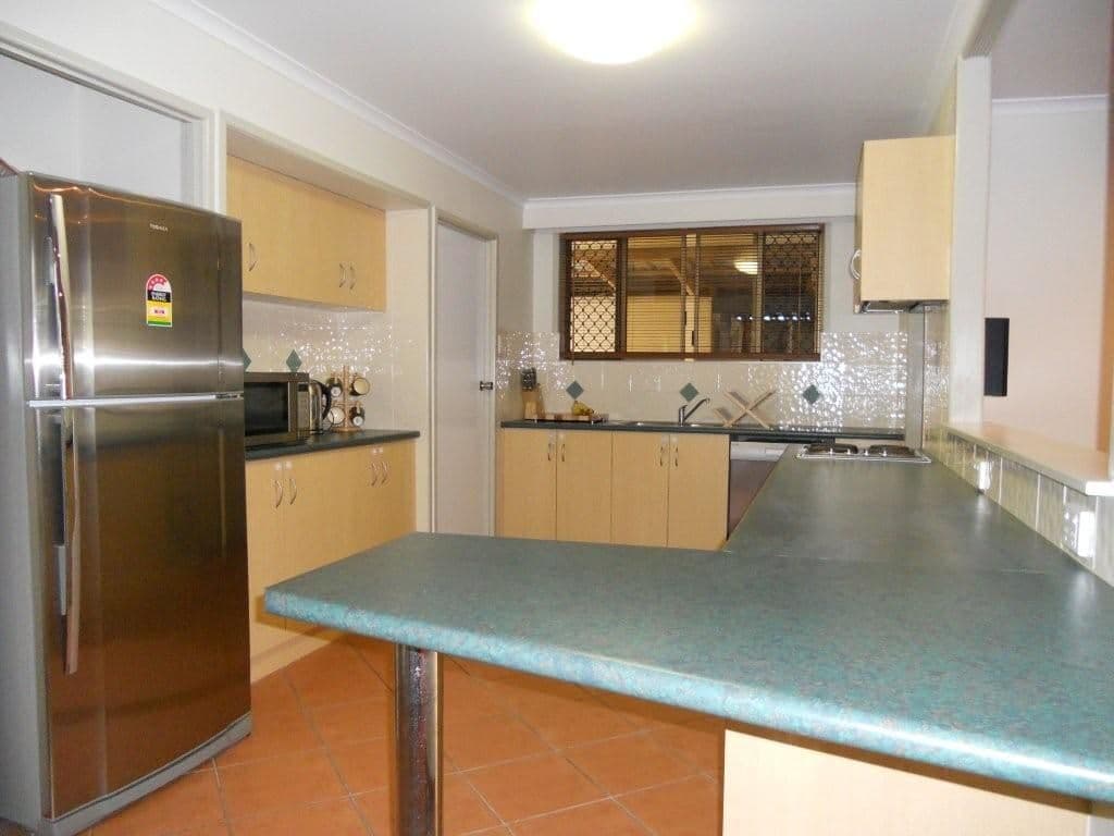28  Barnfield Drive, ANDERGROVE QLD 4740, Andergrove - Thumbnail 3