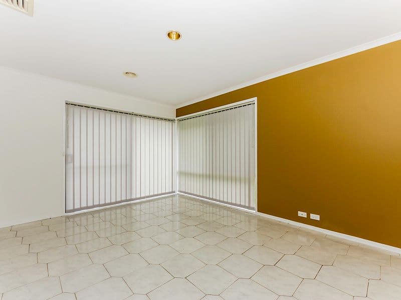 15 Golden Square Crescent, Hoppers Crossing VIC 3029, Hoppers Crossing - Thumbnail 7
