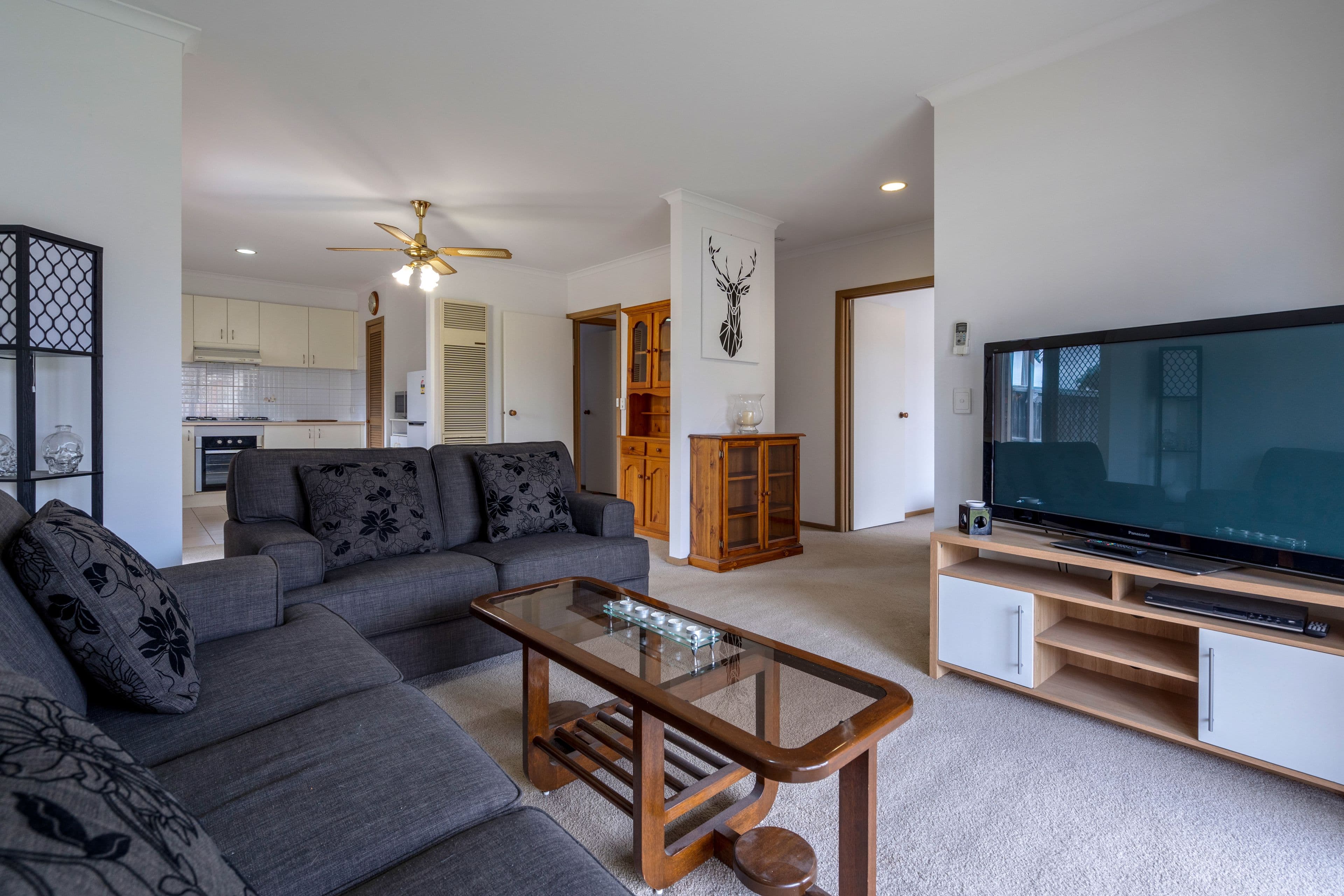 1 Edington Way, Craigieburn VIC 3064, Craigieburn - Thumbnail 3