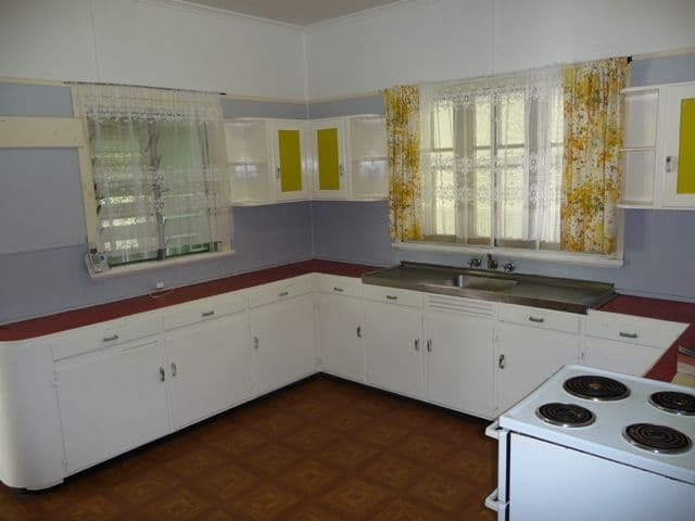 11  Collins Street, CORINDA QLD 4075, Corinda - Thumbnail 2