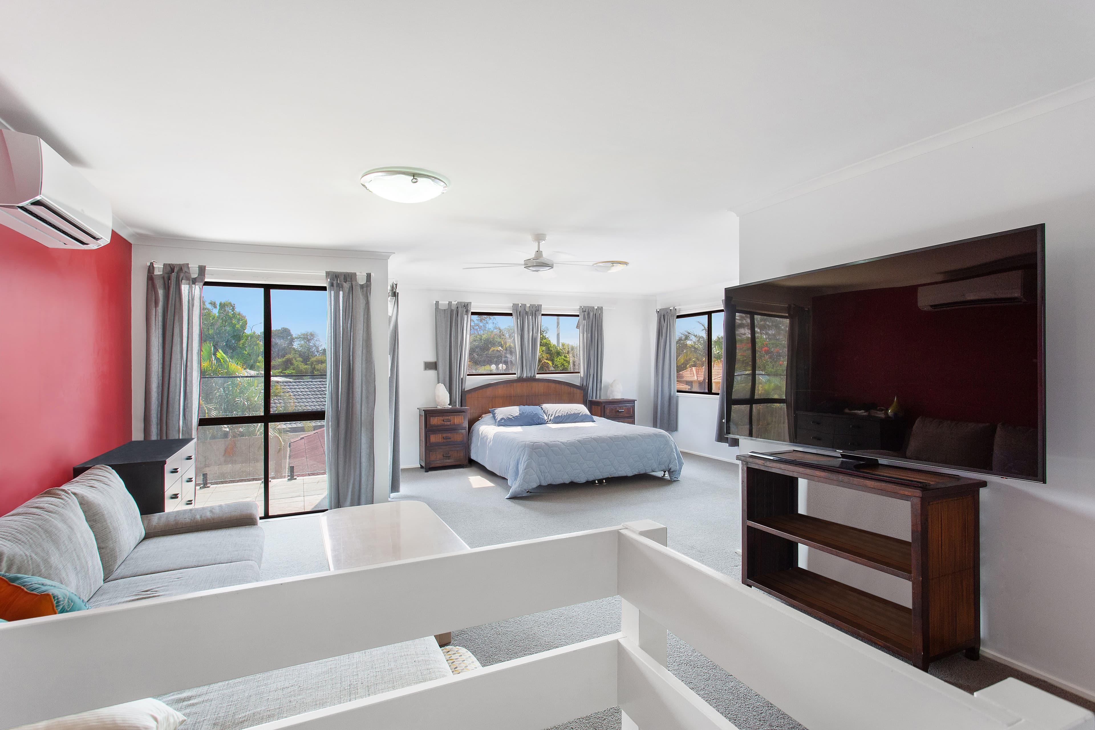 14 Karabella Court, Mermaid Waters QLD 4218, Mermaid Waters - Thumbnail 4