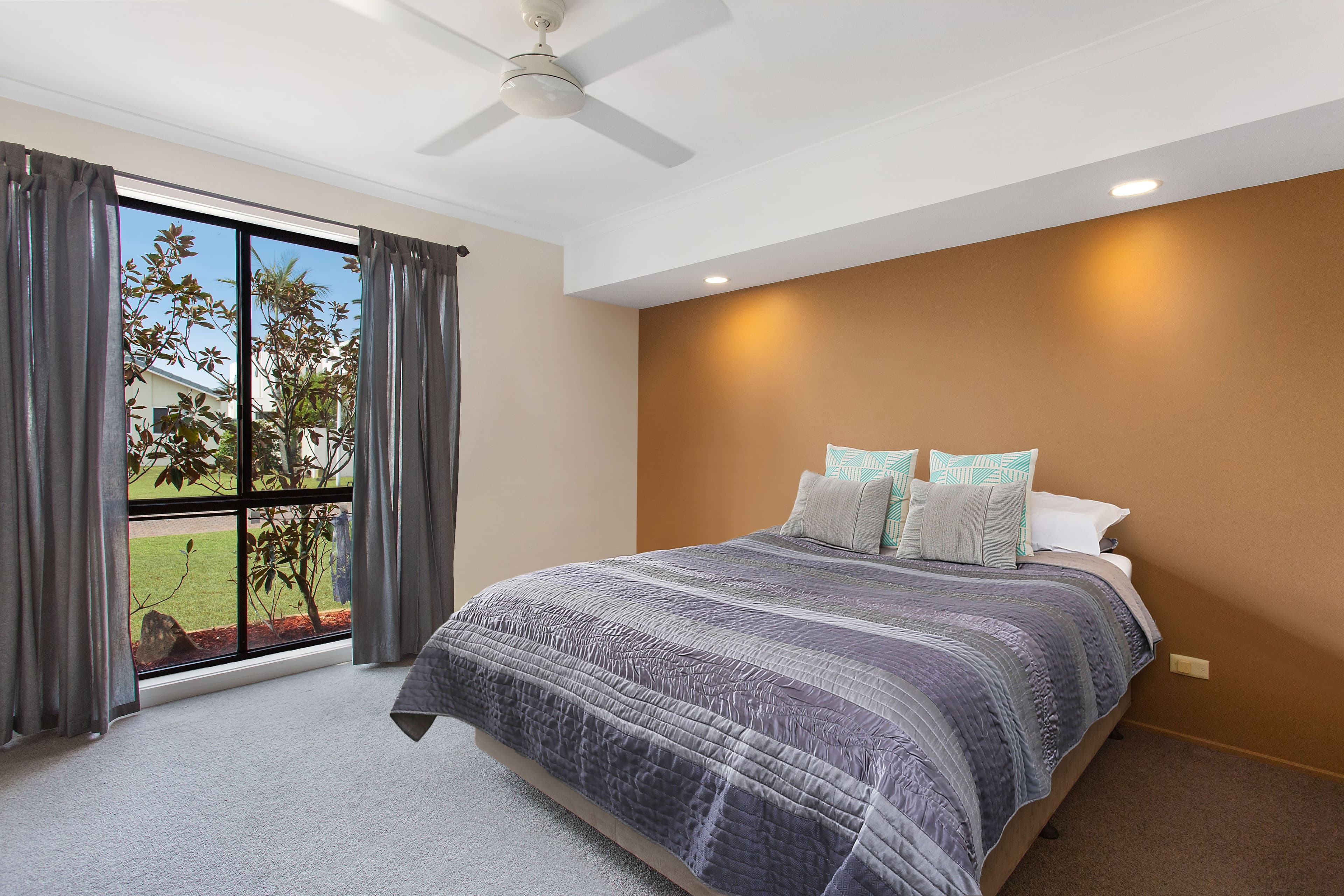 14 Karabella Court, Mermaid Waters QLD 4218, Mermaid Waters - Thumbnail 8