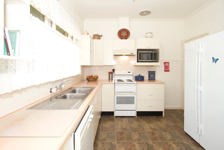 14 Learmonth Street, HEIDELBERG VIC 3084, Heidelberg - Thumbnail 2