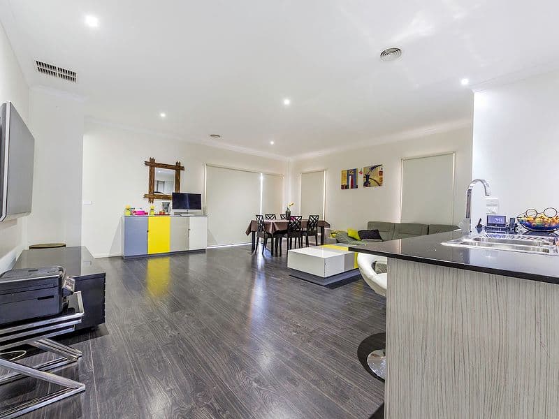 116 Hummingbird Boulevard, Tarneit VIC 3029, Tarneit - Thumbnail 2