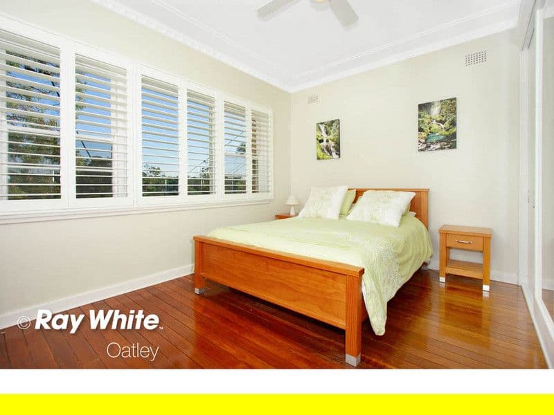 7 Ballantyne Road, MORTDALE NSW 2223, Mortdale - Thumbnail 2