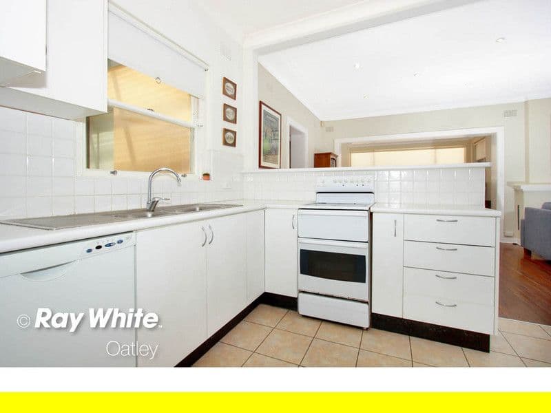 7 Ballantyne Road, MORTDALE NSW 2223, Mortdale - Thumbnail 7