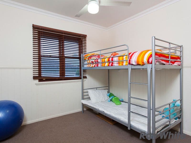 37 Penhill Street, NUDGEE QLD 4014, Nudgee - Thumbnail 5