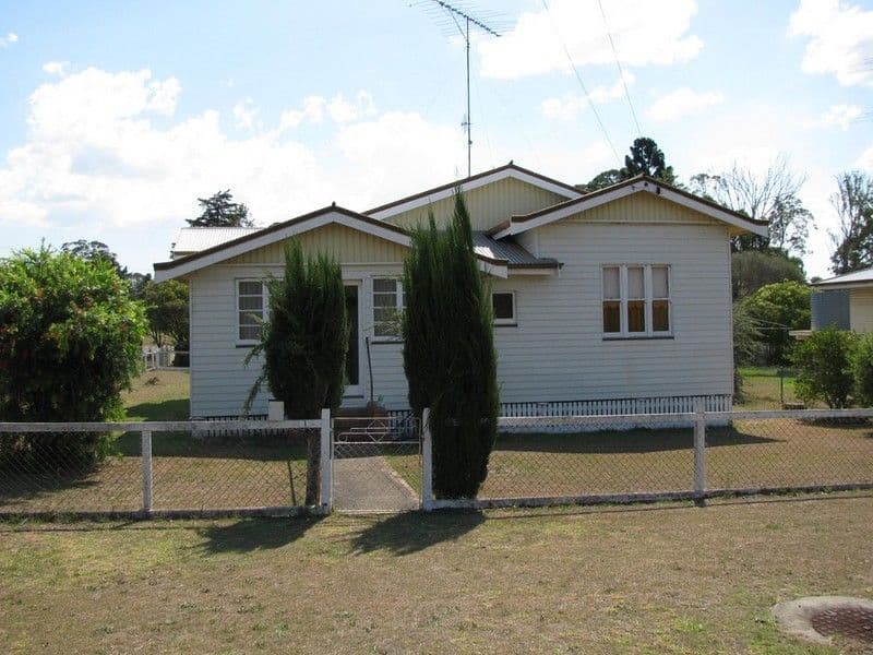 1 Park Road, CROWS NEST QLD 4355, Crows Nest - Image 1