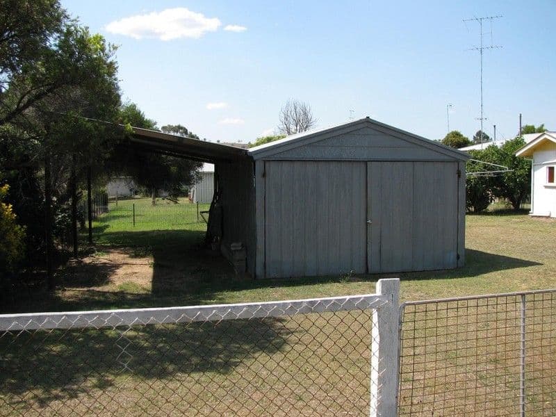 1 Park Road, CROWS NEST QLD 4355, Crows Nest - Thumbnail 3