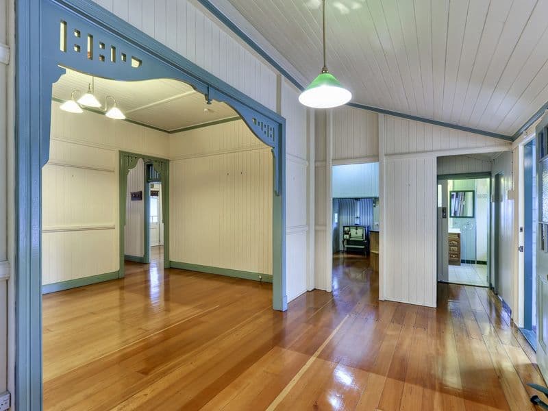 10 Deviney Street, MORNINGSIDE QLD 4170, Morningside - Image 1