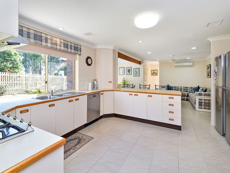 12 Inverness Court, Albany Creek QLD 4035, Albany Creek - Thumbnail 3
