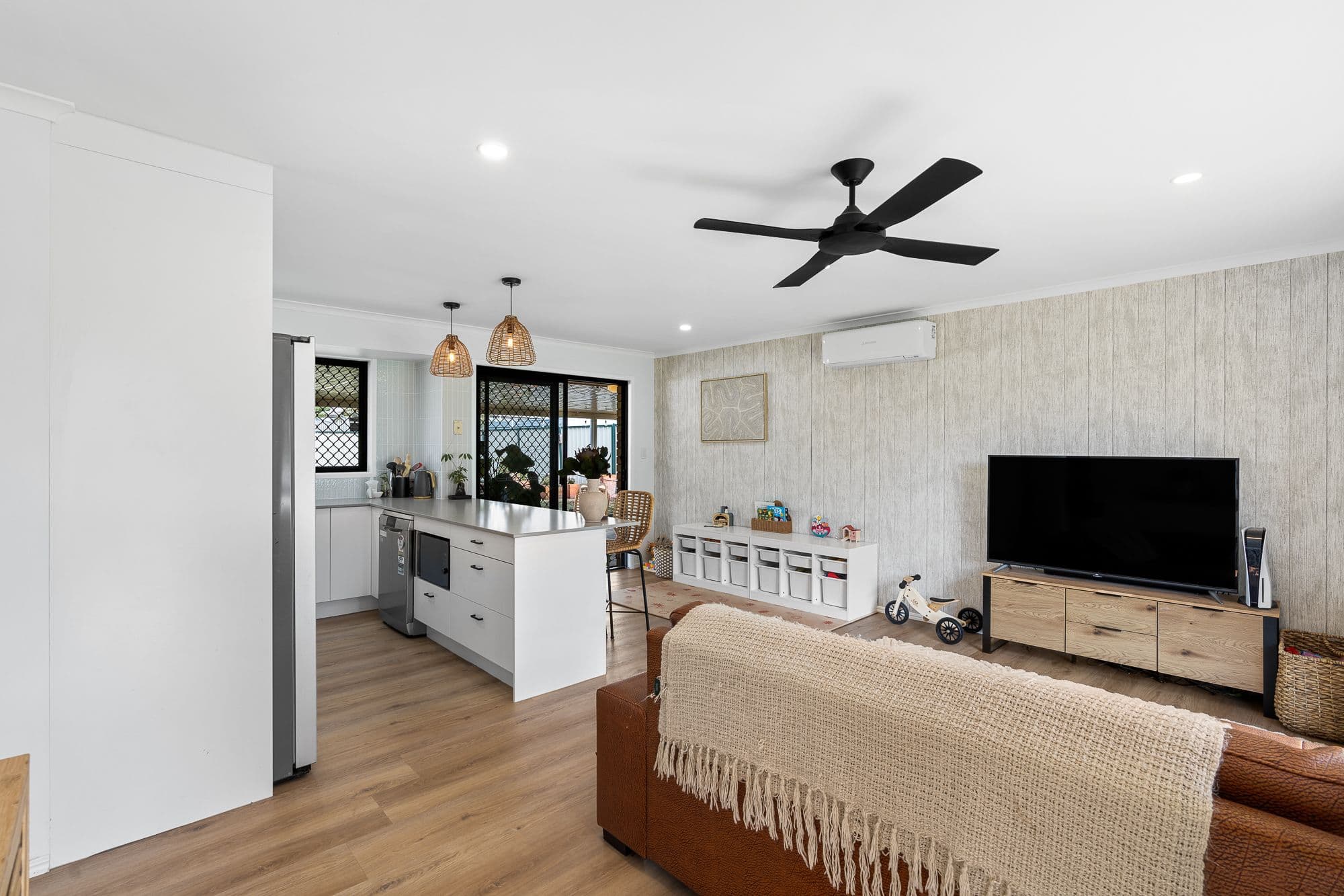 6 Hermans Court, Deception Bay QLD 4508, Deception Bay - Thumbnail 4